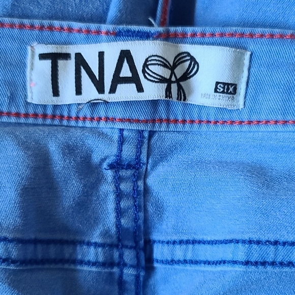 Aritzia TNA Cotton Blue Skinny Pants Size 6x29 - Picture 4 of 5